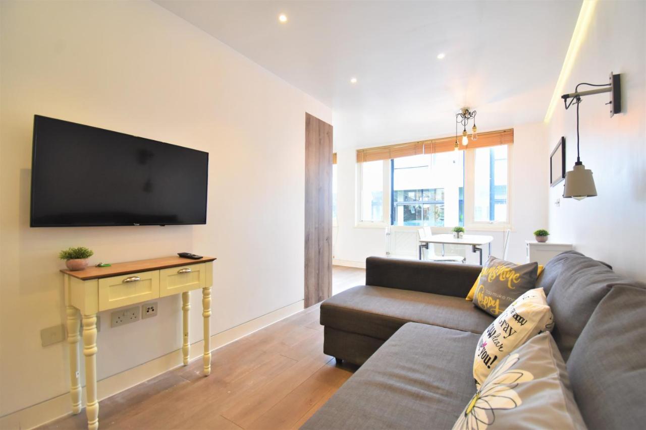 Stunning Apartment, Shirland Mews London Exterior photo
